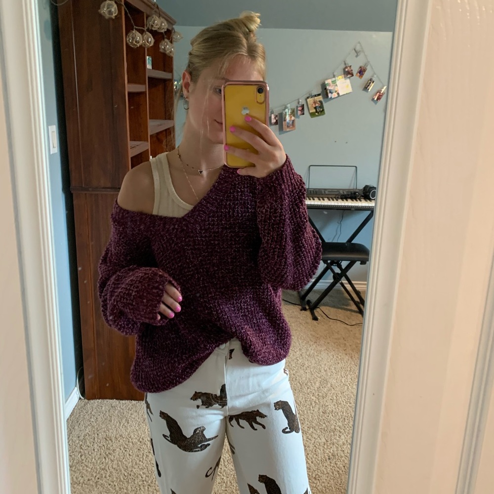 Hollister sweater